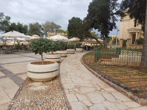 Upper Barrakka Gardens landscaping
